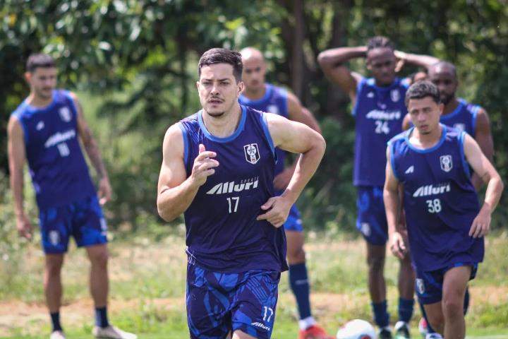 Resende começa a pré-temporada para o Cariocão
