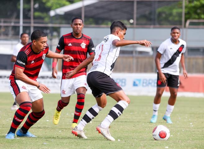 Tudo igual na 1ª partida da final do Carioca Sub-17