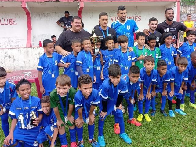 Duas Barras é o campeão do Calcário Sub-9