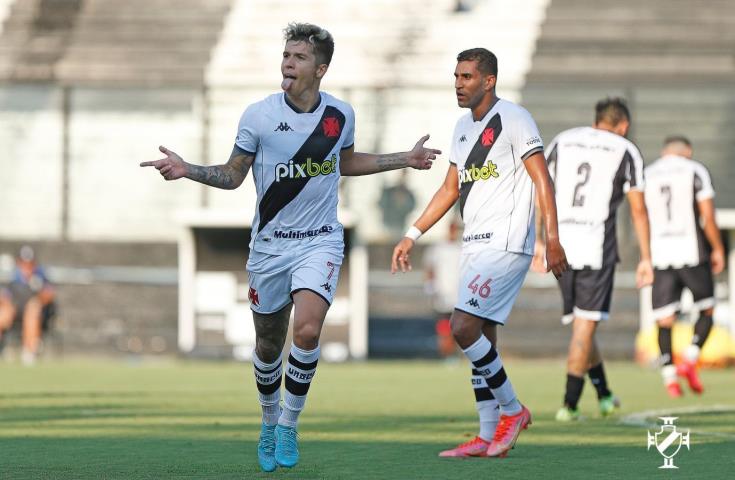 Vasco vence e fica em terceiro na Taça GB