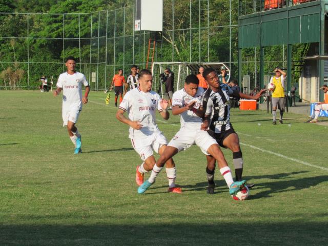 Carioca Sub-20: Tudo igual no clássico vovô