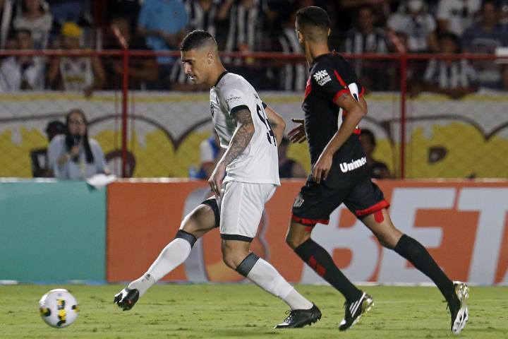 Botafogo arranca um ponto em Goiânia