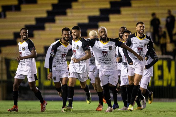 Chuva de gols em Volta Redonda