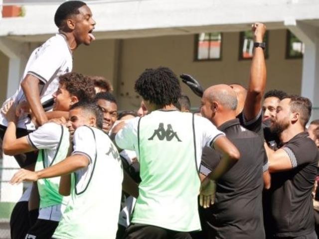 Copa Rio Sub-17: Vasco abre vantagem na final