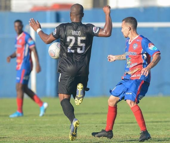 Atlético e Belford Roxo empatam no jogo de ida