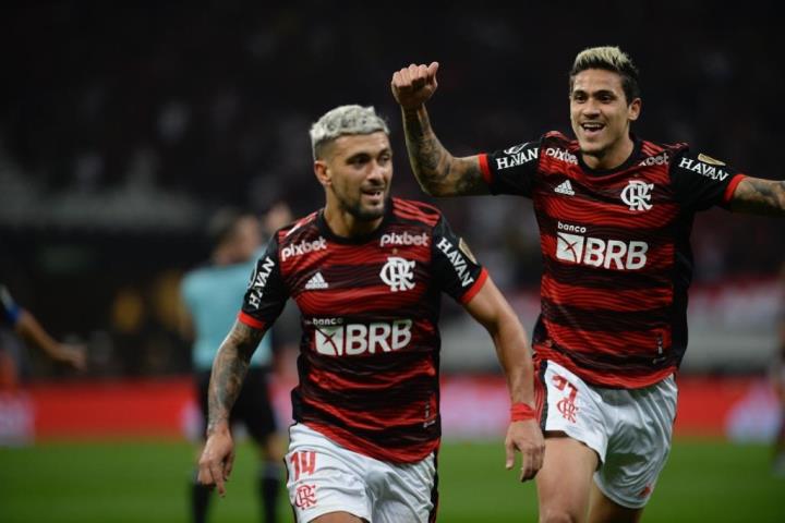 Fla abre boa vantagem na Libertadores