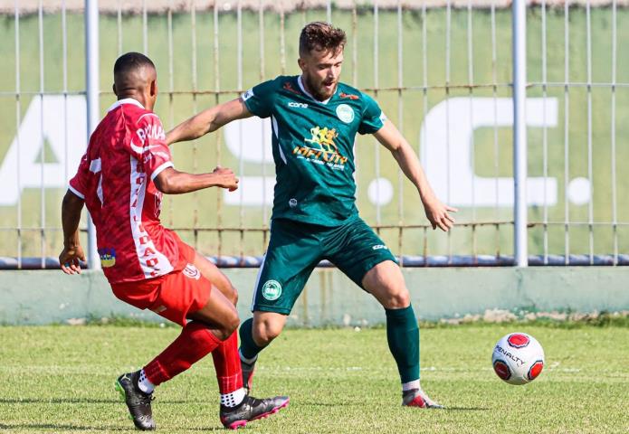 Tudo igual na estreia da Série B1