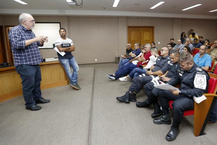 Reunião define planejamento e segurança da abertura do Carioca