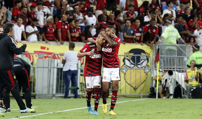 Flamengo vence na abertura do Carioca Betnacional