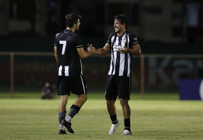 Botafogo engata segundo triunfo seguido na Taça GB