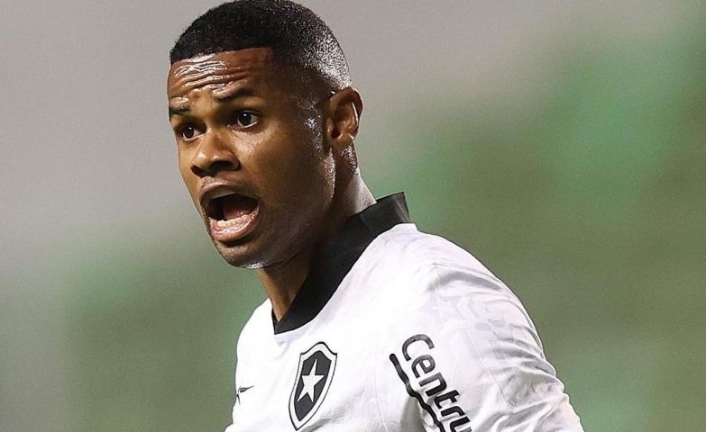 Junior Santos brilha e Glorioso mantém vantagem na ponta