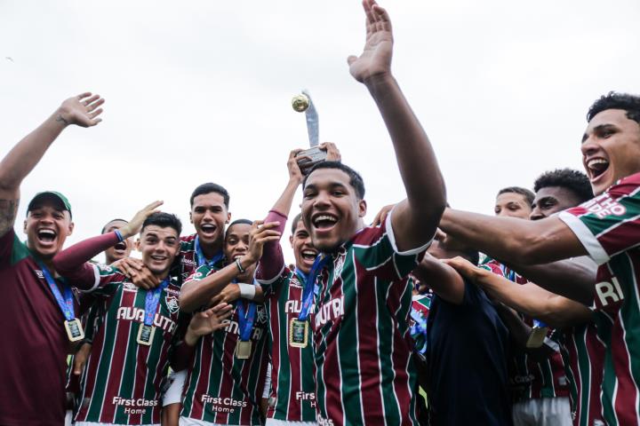 Flu fatura a Taça Guanabara Sub-17 com goleada