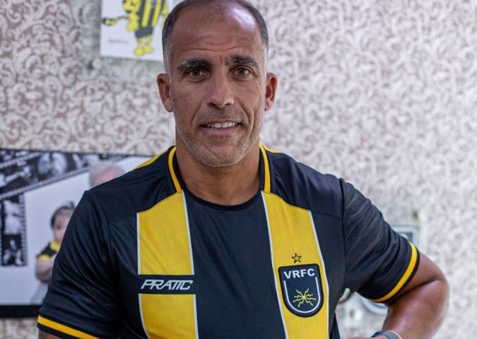 Voltaço anuncia Felipe como técnico para o Cariocão