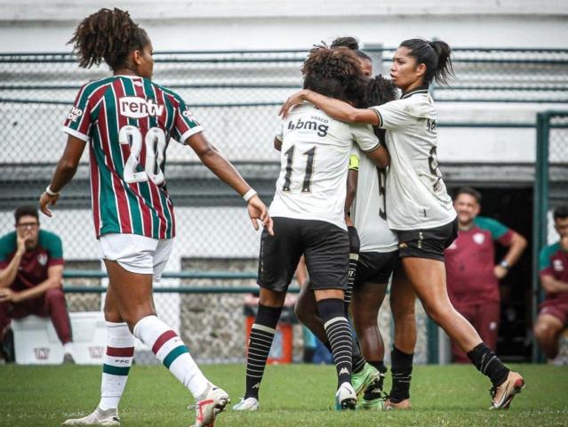 Taça GB: Vascaínas e Rubro-Negras vencem e se classificam