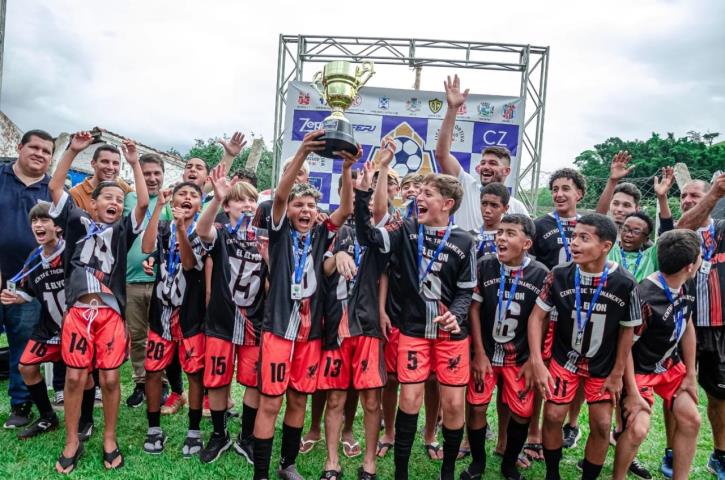 Equipe sub-13 do Corinthians é campeã da série ouro do Campeonato