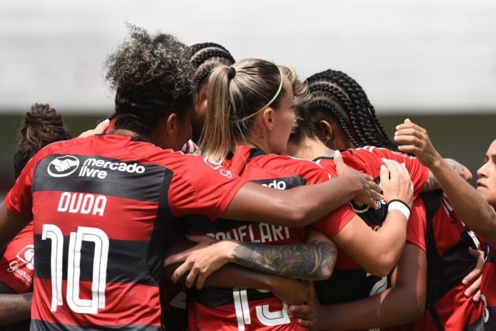 Rubro-Negras vencem o clássico no Carioca Feminino