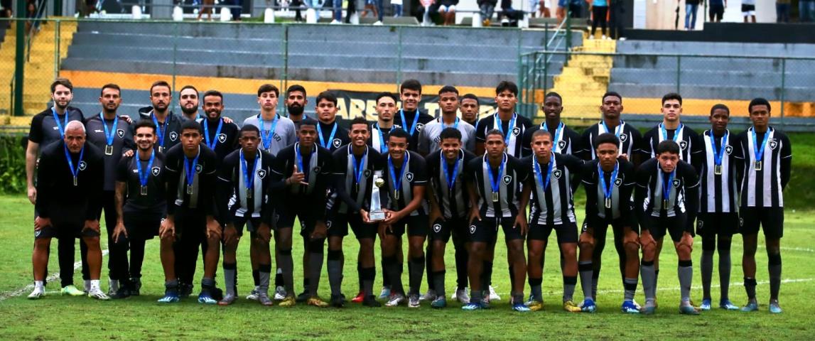 Botafogo fatura a Taça Rio Sub-17