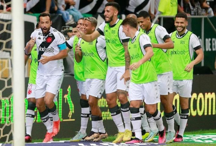 Com goleada, Vasco se classifica na Copa do Brasil