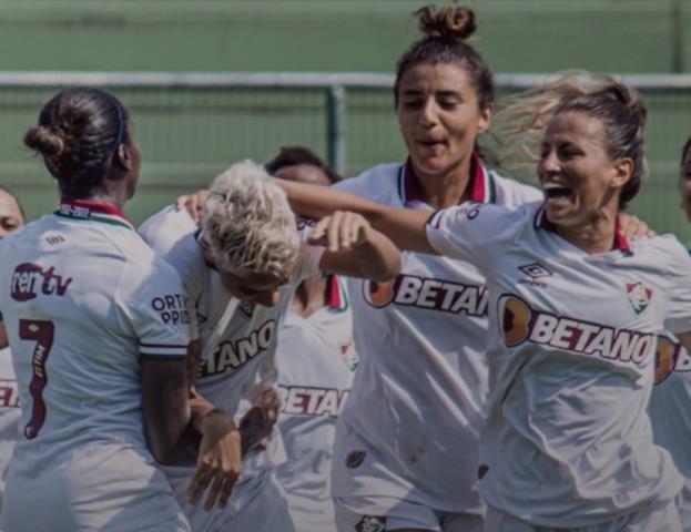 Flu goleia Vasco e sobe na tabela da Copa Rio Feminina