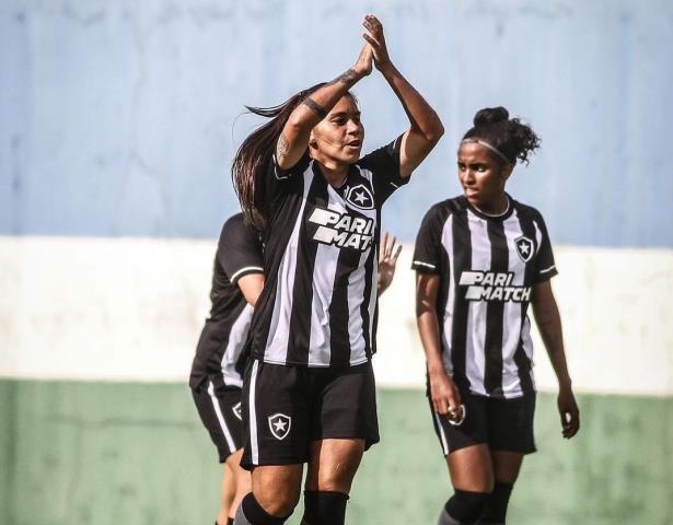 Gloriosas vencem e assumem a ponta da Copa Rio