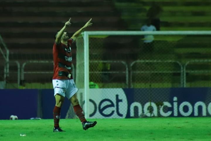 Lusa vence o Botafogo e encaminha vaga na Taça Rio