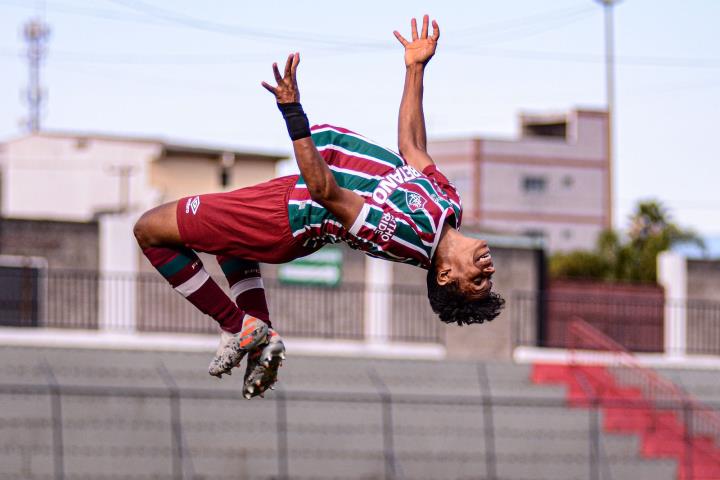 Guerreiras atropelam o Cresspom-DF no Brasileiro A2