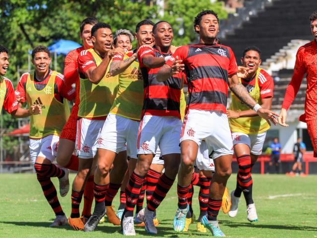 Fla goleia o Botafogo no Estadual Sub 20