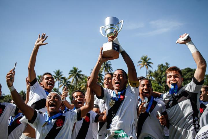 Vasco levanta a Taça Guanabara Sub-20