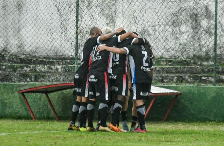 Resende ganha a 1ª na Taça Santos Dumont