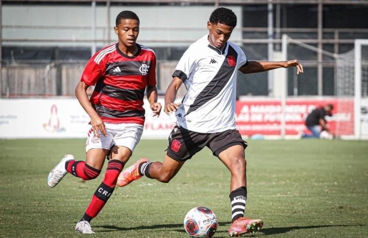 Semifinais da Copa Rio Sub 15: Vasco e Bota vencem