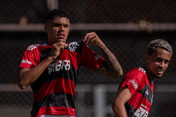 Garotos do Ninho abrem vantagem na final do Carioca Sub-20