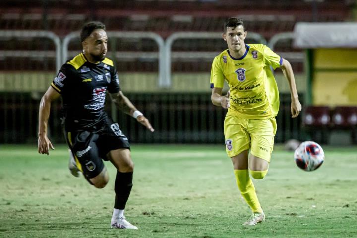 Gonçalense vence e avança na Copa Rio