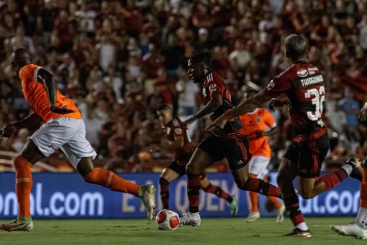 Nova Iguaçu e Flamengo ficam iguais no Almeidão