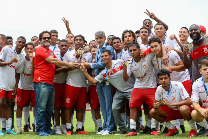 America leva o título do Carioca A2 Sub-17