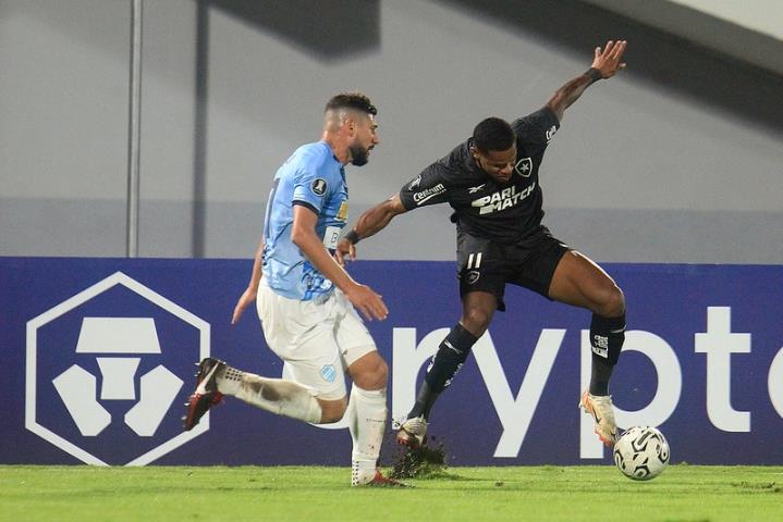 Botafogo empata na altitude e leva decisão da vaga para o Rio
