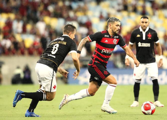 Tudo igual no Clássico dos Milhões