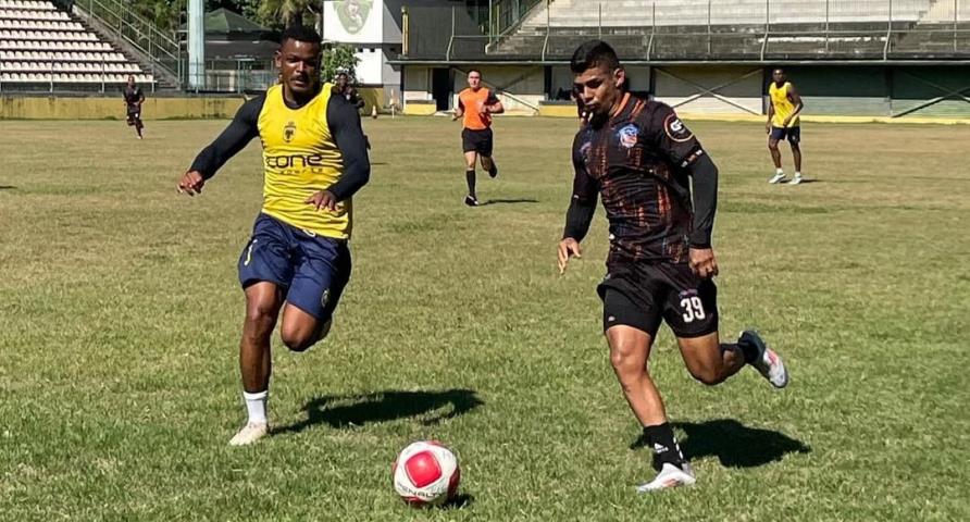 Duque de Caxias bate o Petrópolis, em amistoso