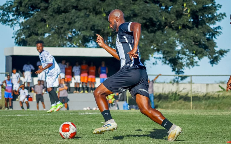 Americano goleia o Campos em jogo-treino