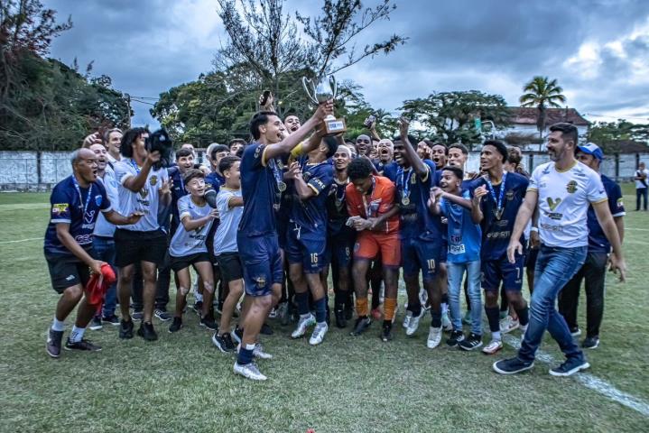 São Gonçalo recebe a Taça Corcovado Sub-20