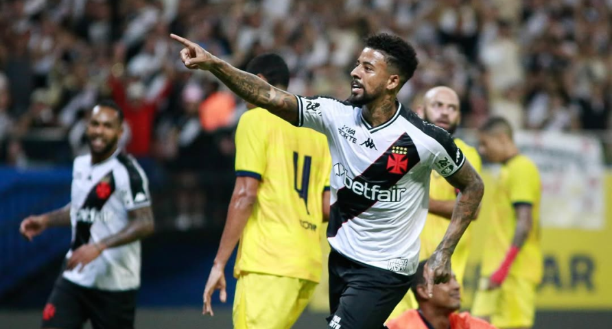 Triunfo do Gigante da Colina na estreia de Carille