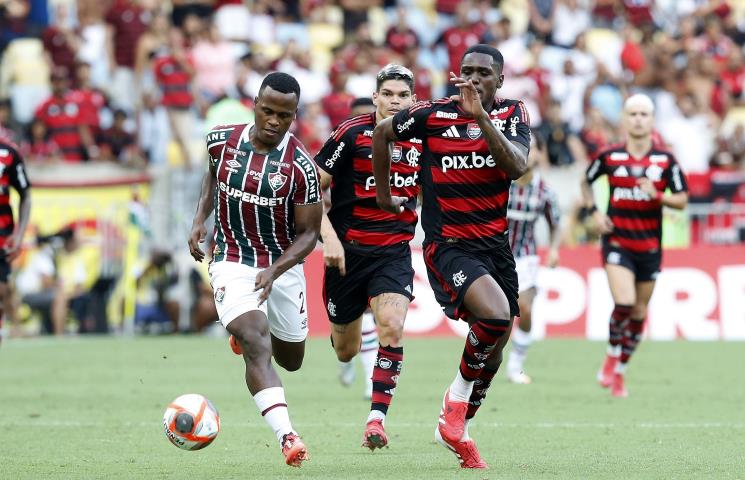 Tudo igual entre Flu e Fla no Maracanã