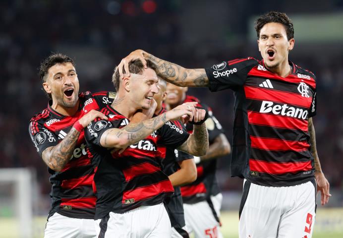 Rubro-Negro abre vantagem nas quartas da Libertadores 