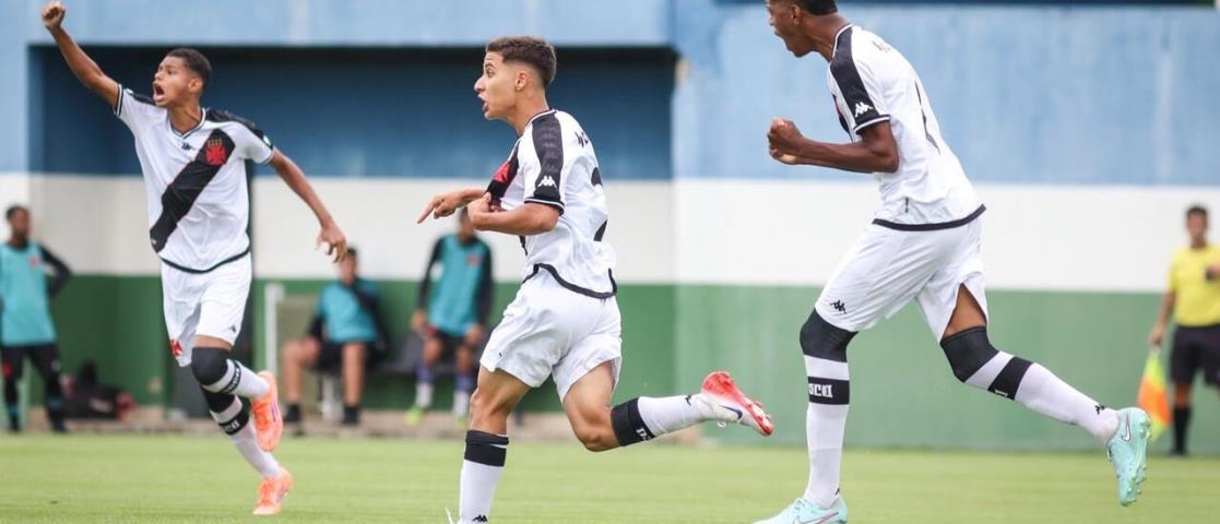Vasco está nas finais das Copas Rio Sub-15 e Sub-17. (Crédito: Dikran Sahagian/CRVG) imgCapa