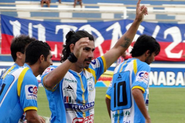 Taça Rio 2012 - 3ª Rodada - Macaé 3 X 1 Friburguense