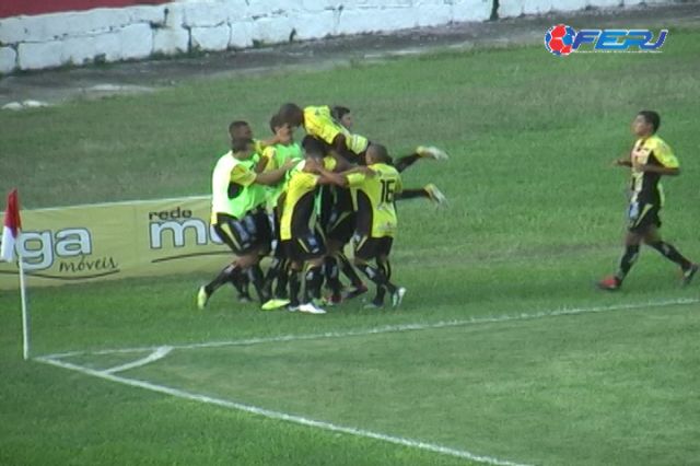 Taça Rio-t.luiz Penido-s.final-resende 0 X 2 Volta Redonda