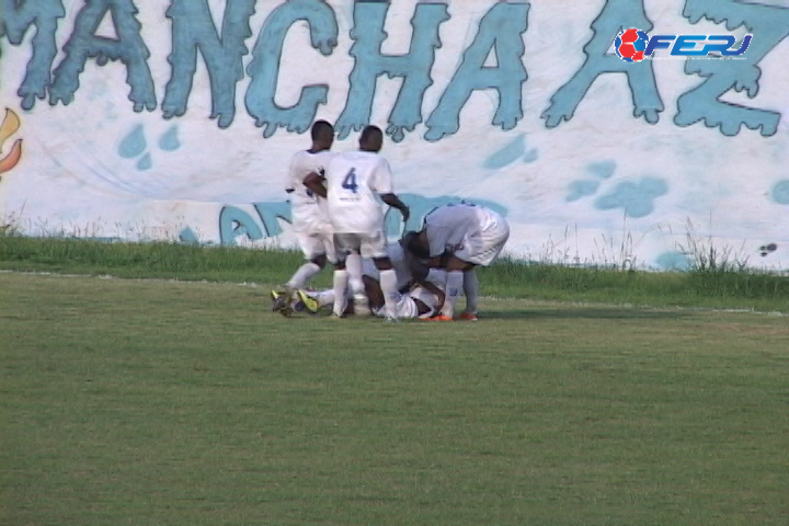 Série B 2014 - Barra Mansa 3 X 2 São Gonçalo - 7ª Rod Tç Santos Dumont