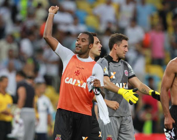 Vasco vence o Fluminense e se garante na final do Carioca