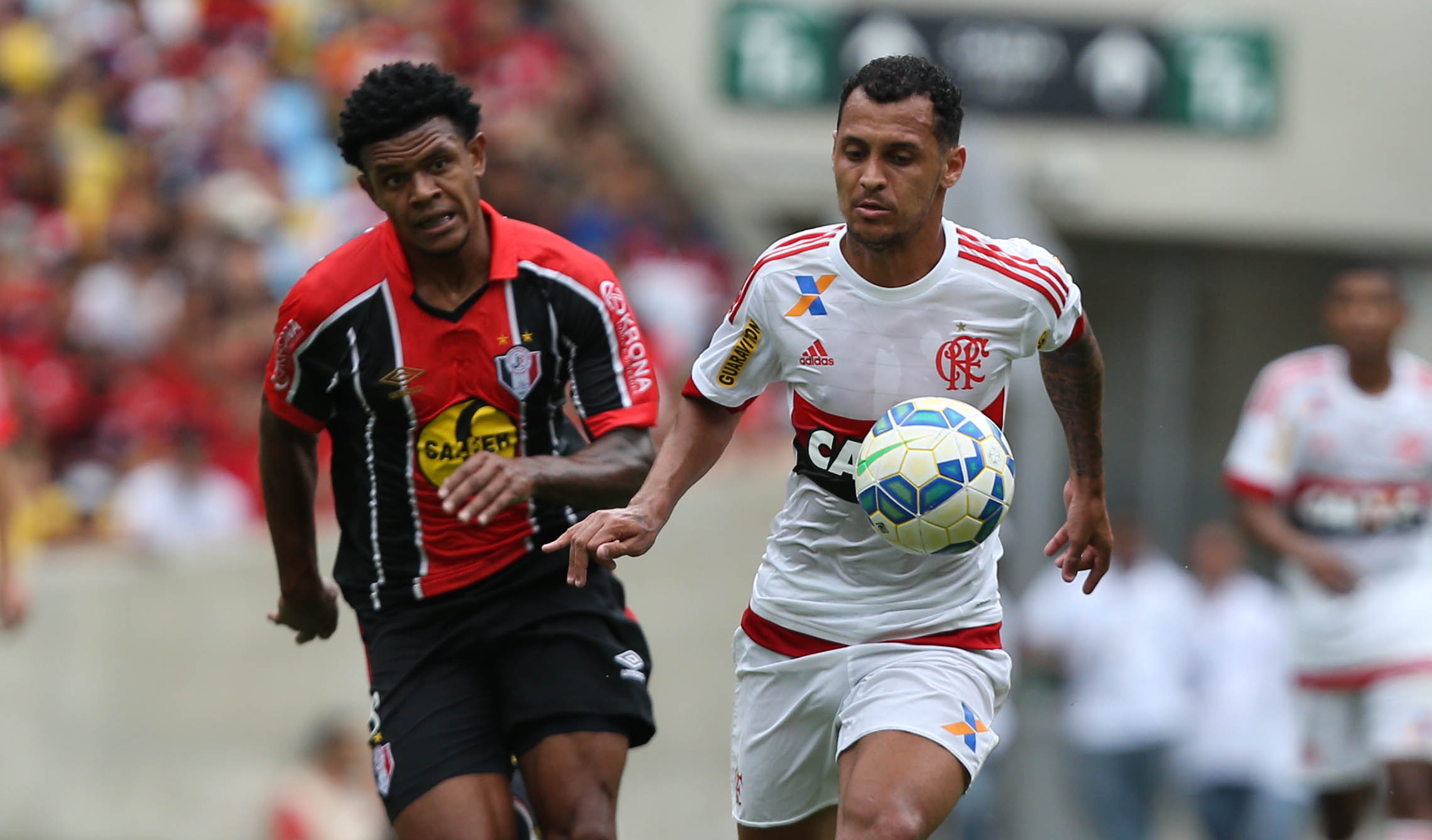 Flamengo vence o Joinville por 2 a 0