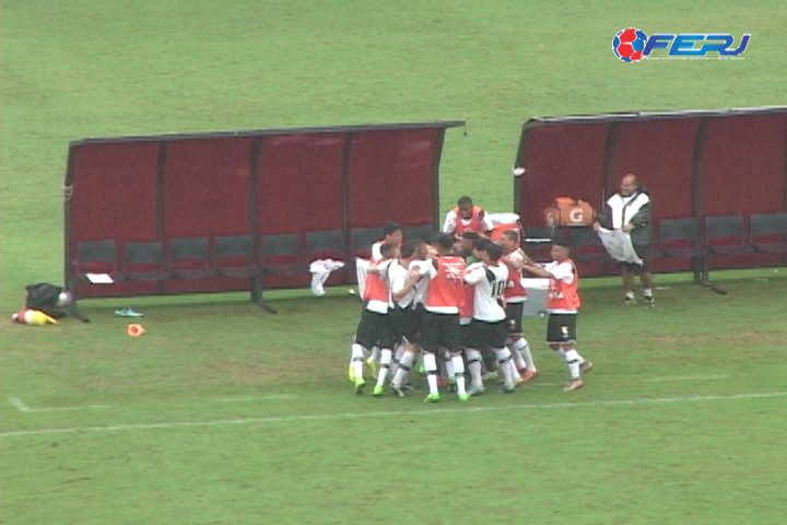 Carioca 2015 Sub 17 - Flamengo 0 X 1 Vasco da Gama - Final Estadual