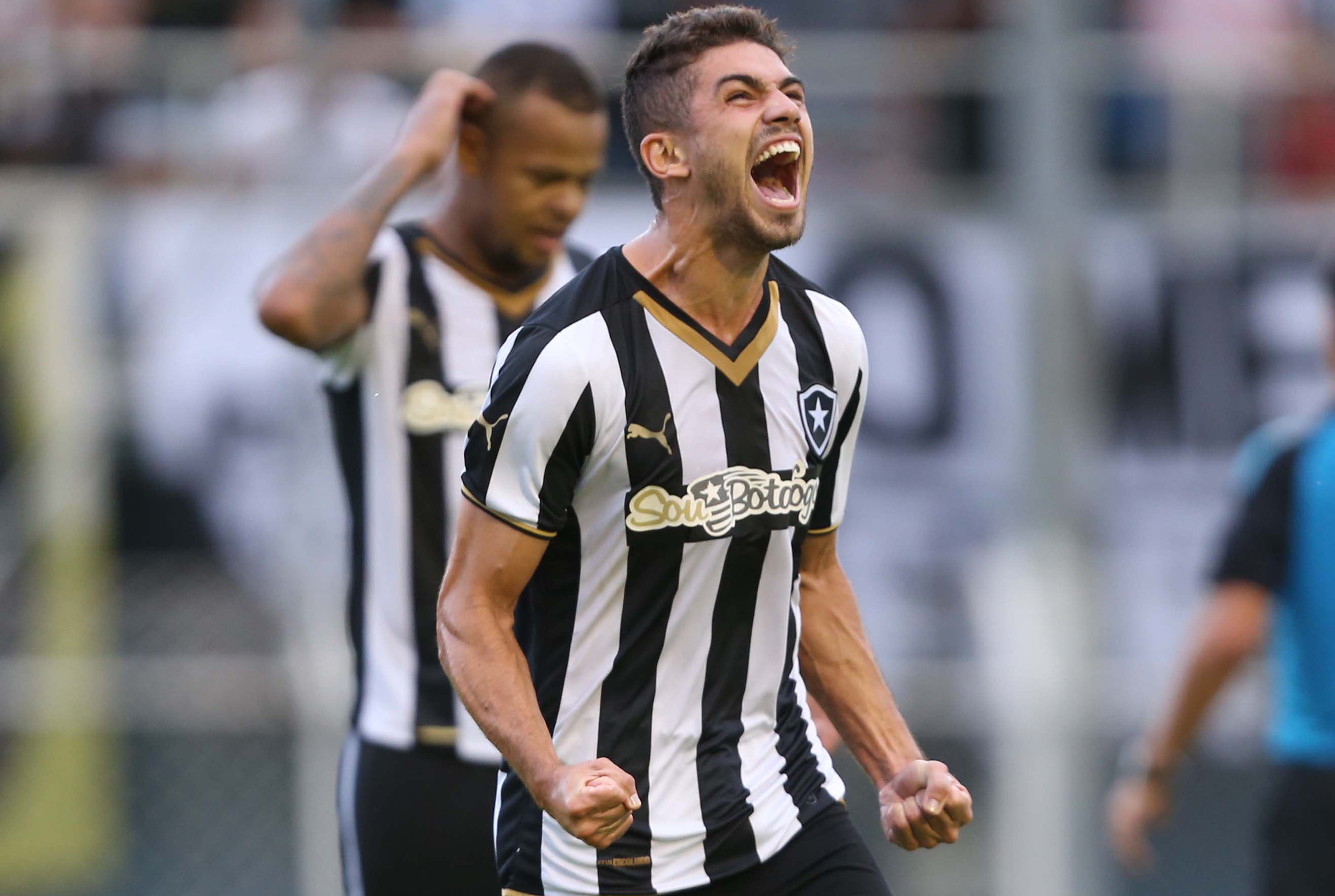 Botafogo vence o Friburguense no Eduardo Guinle 